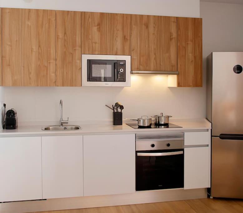 Apartamentos Aptio オビエド エクステリア 写真