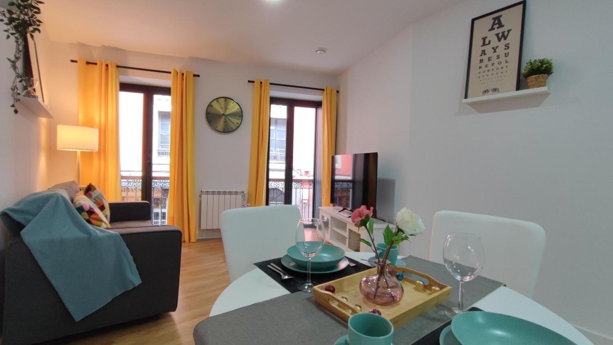 Apartamentos Aptio オビエド エクステリア 写真