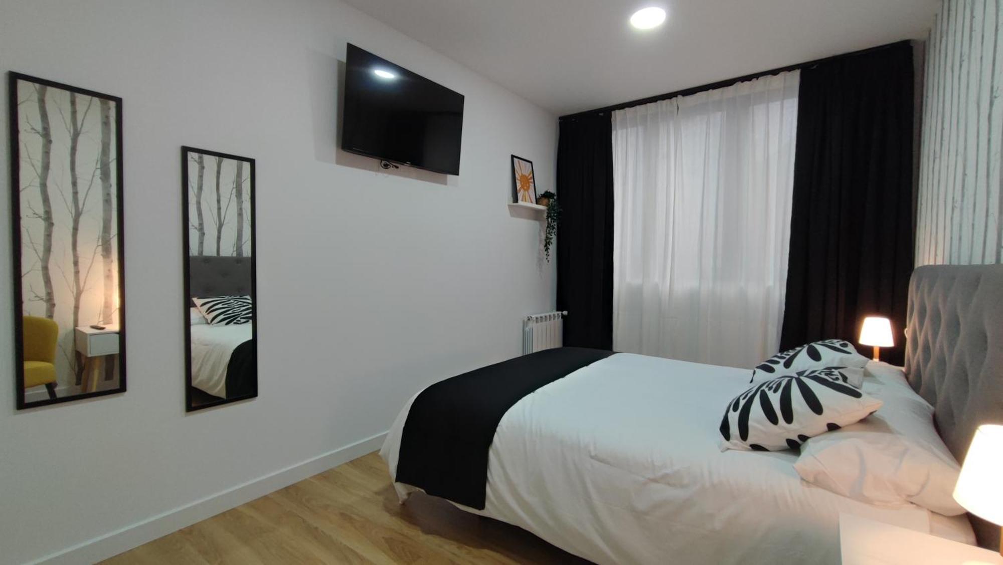 Apartamentos Aptio オビエド エクステリア 写真