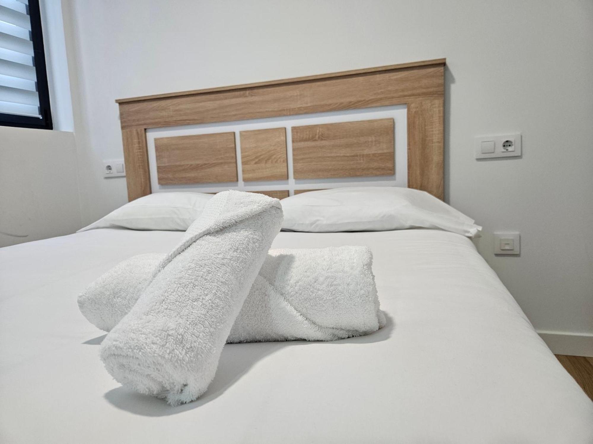 Apartamentos Aptio オビエド エクステリア 写真