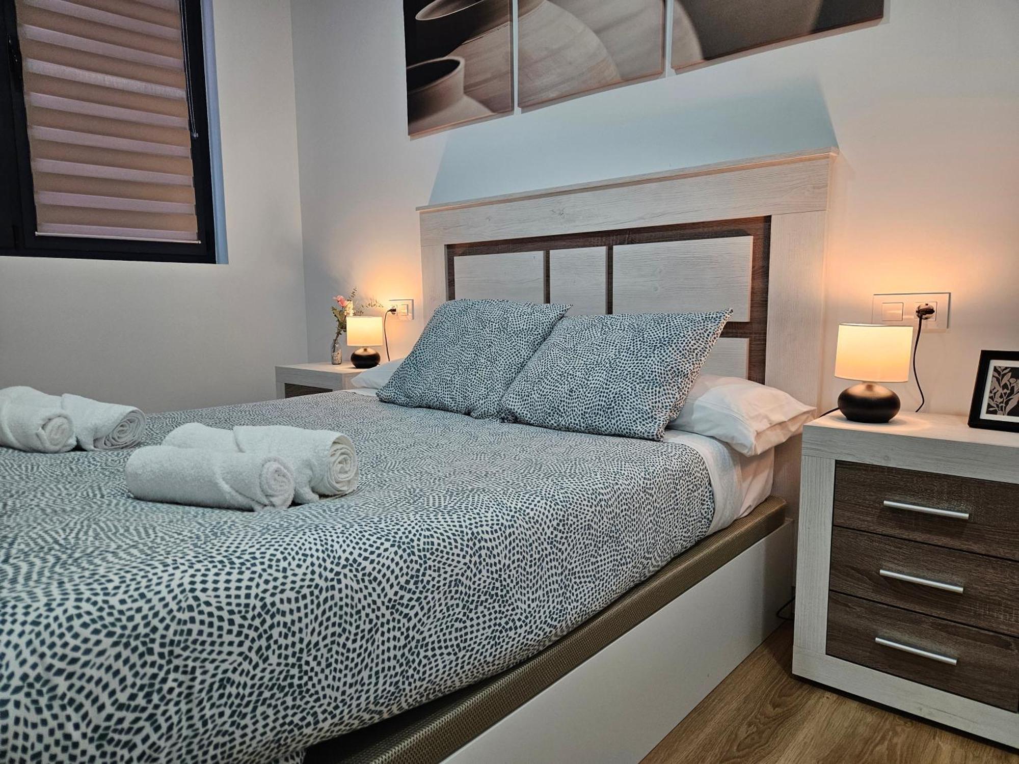 Apartamentos Aptio オビエド エクステリア 写真