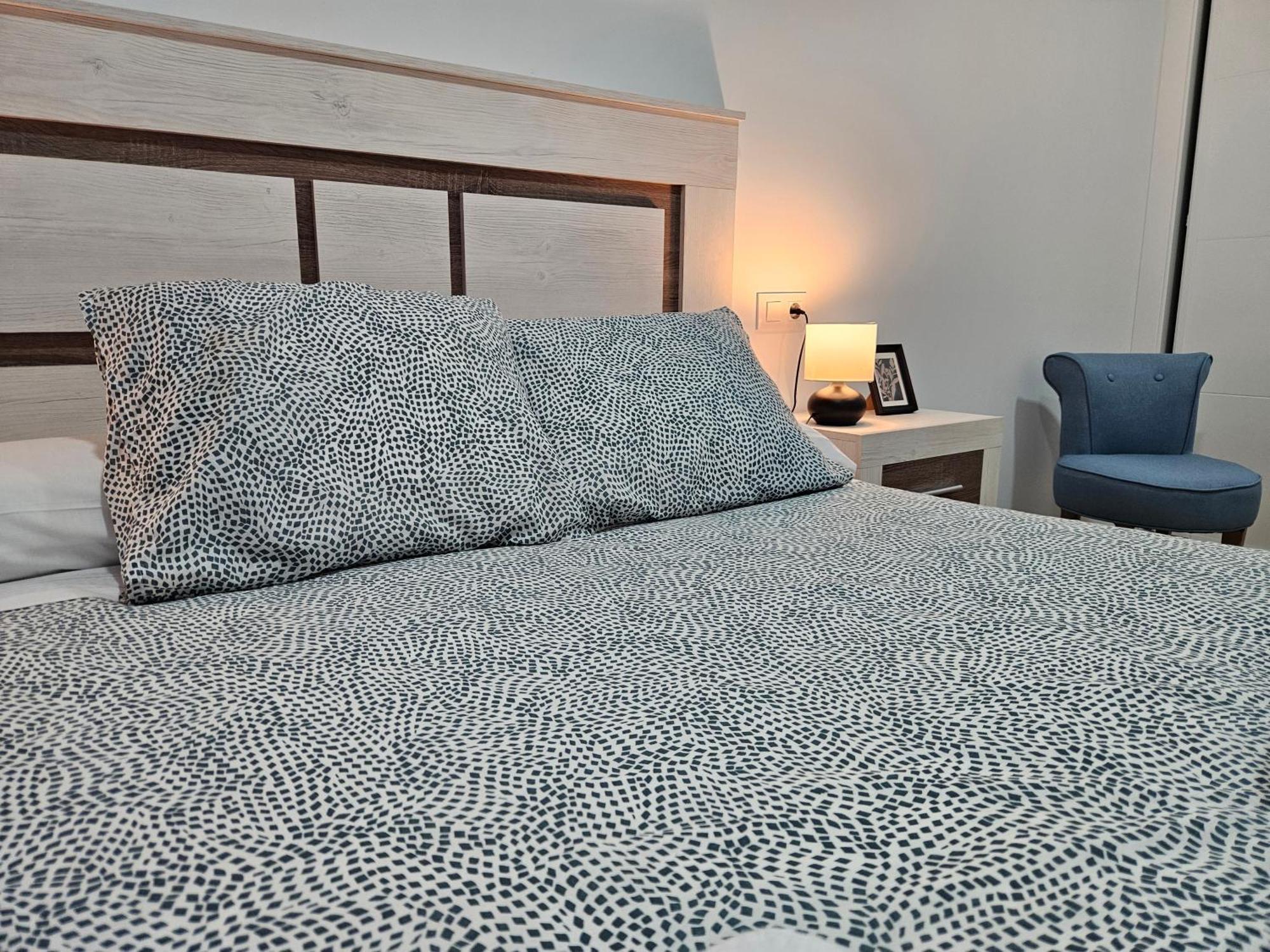 Apartamentos Aptio オビエド エクステリア 写真