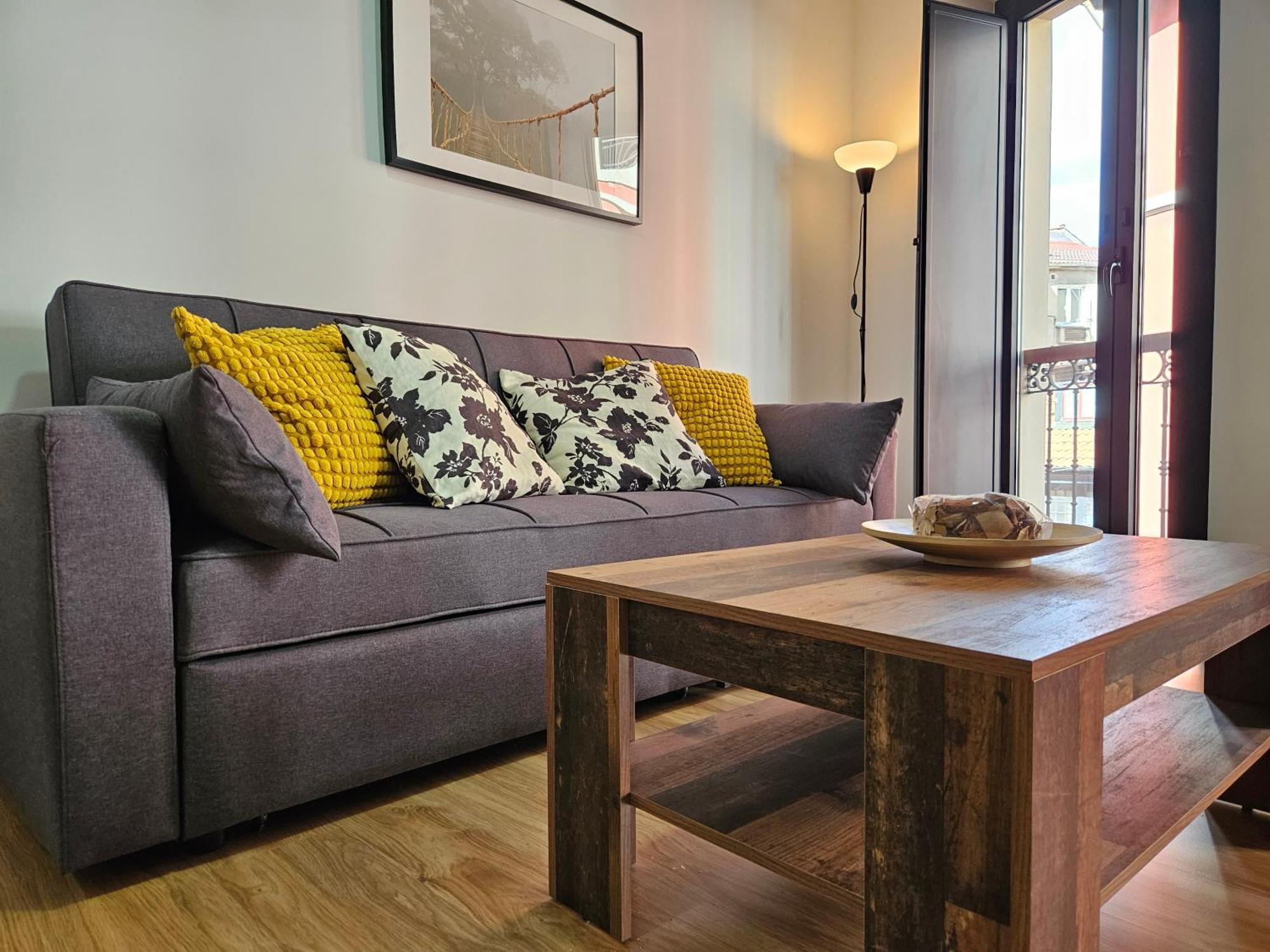Apartamentos Aptio オビエド エクステリア 写真