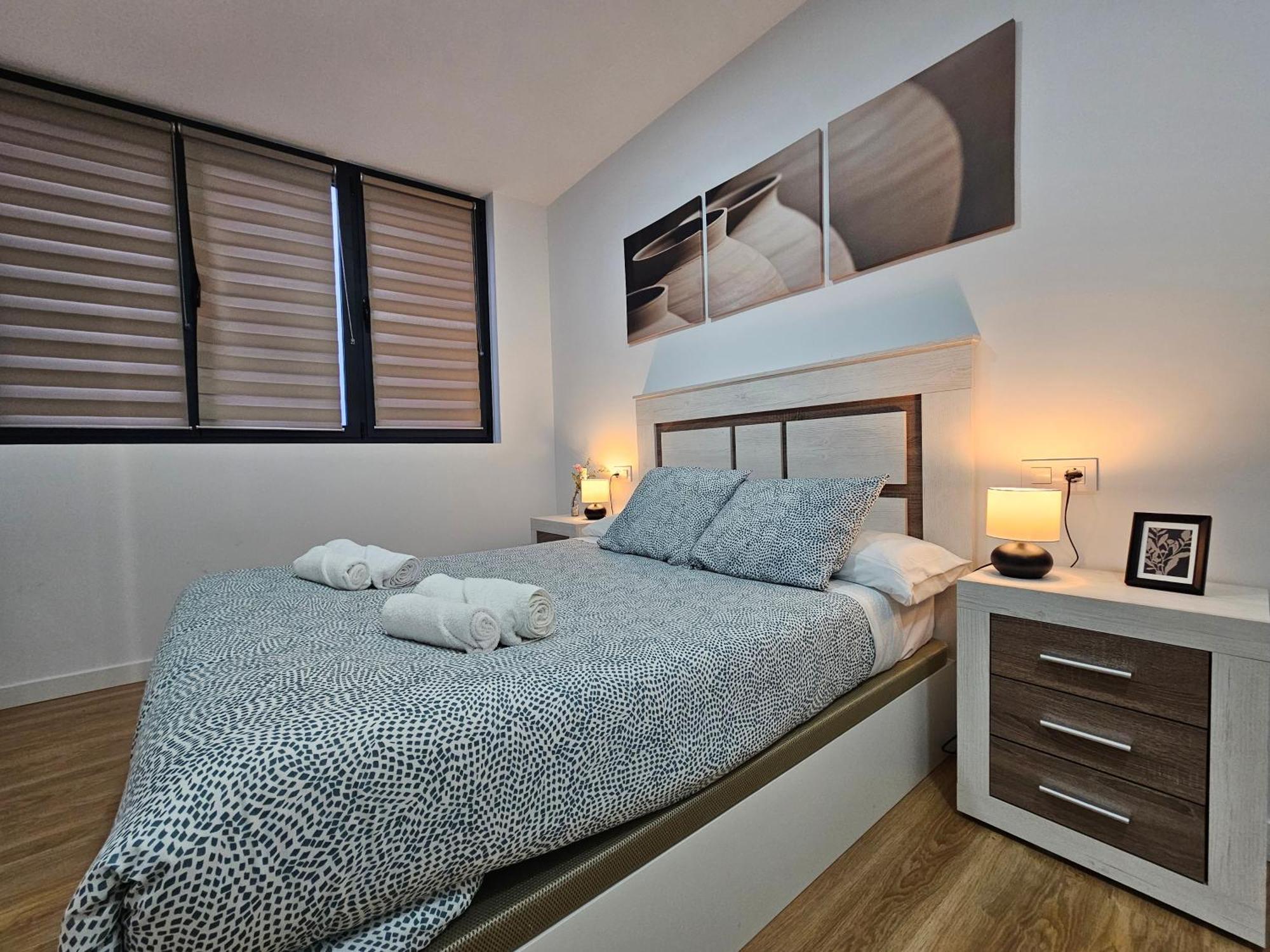 Apartamentos Aptio オビエド エクステリア 写真